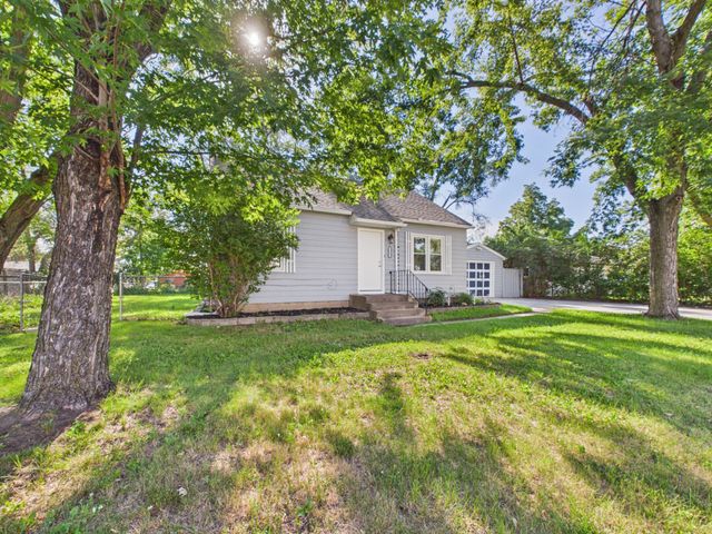 1218 34th Avenue N, Saint Cloud, MN 56303