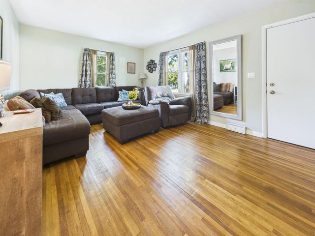 1218 34th Avenue N, Saint Cloud, MN 56303