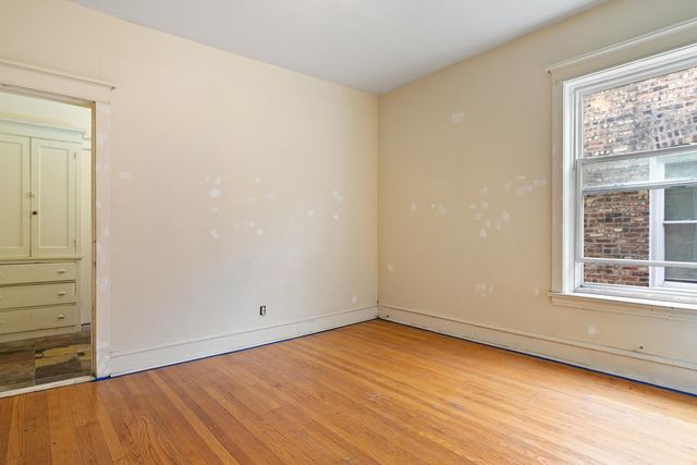 5126 S Greenwood Avenue 1, Chicago, IL 60615