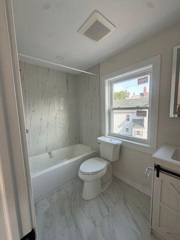 5 Walnut Ave 3, Stoughton, MA 02072