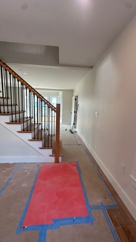 5 Walnut Ave 3, Stoughton, MA 02072