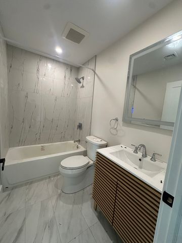 5 Walnut Ave 3, Stoughton, MA 02072