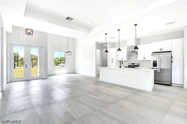 2633 22nd AVE SE, Naples, FL 34117