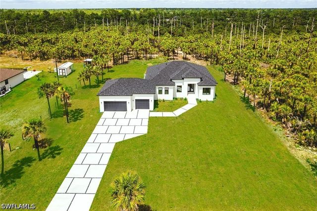 2633 22nd AVE SE, Naples, FL 34117