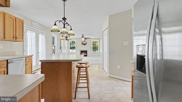 101 POWHATAN CT, La Plata, MD 20646