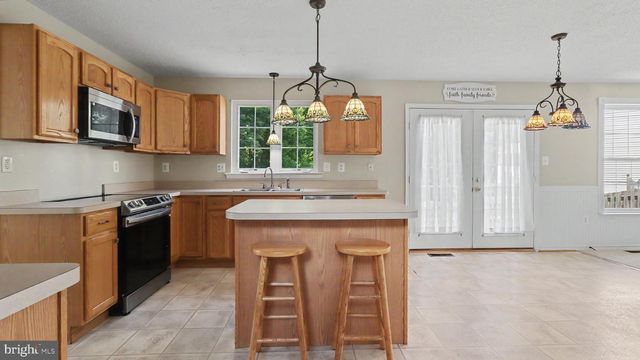 101 POWHATAN CT, La Plata, MD 20646