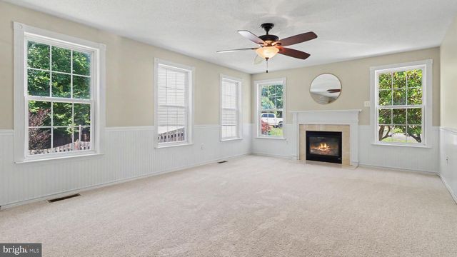 101 POWHATAN CT, La Plata, MD 20646