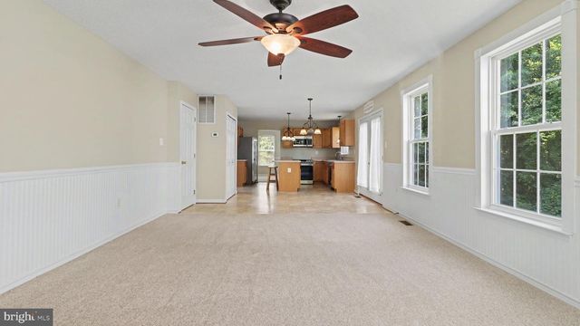 101 POWHATAN CT, La Plata, MD 20646