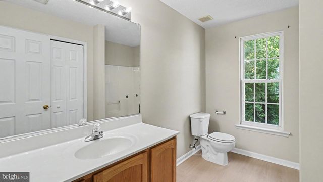 101 POWHATAN CT, La Plata, MD 20646