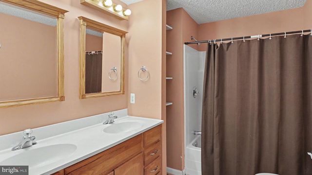 101 POWHATAN CT, La Plata, MD 20646