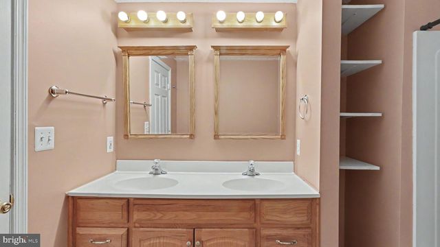 101 POWHATAN CT, La Plata, MD 20646