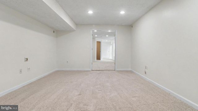 101 POWHATAN CT, La Plata, MD 20646