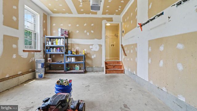101 POWHATAN CT, La Plata, MD 20646