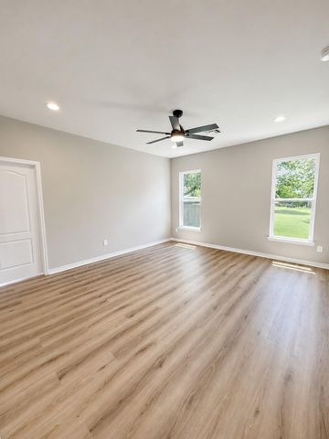 12491 Ridgecrest Drive, Willis, TX 77318
