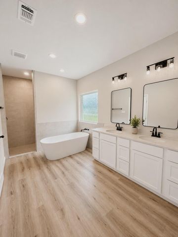 12491 Ridgecrest Drive, Willis, TX 77318