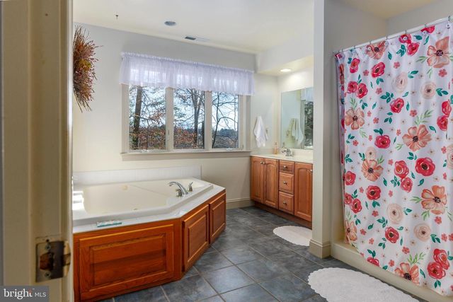 8605 HICKORY PL, Denton, MD 21629