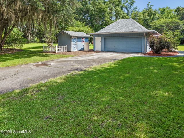 331 Magna Carta Drive, Woodbine, GA 31569