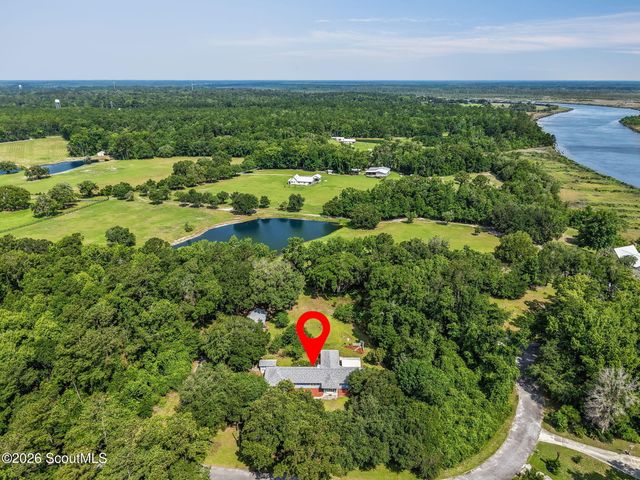 331 Magna Carta Drive, Woodbine, GA 31569