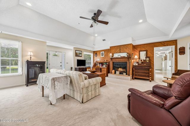 331 Magna Carta Drive, Woodbine, GA 31569