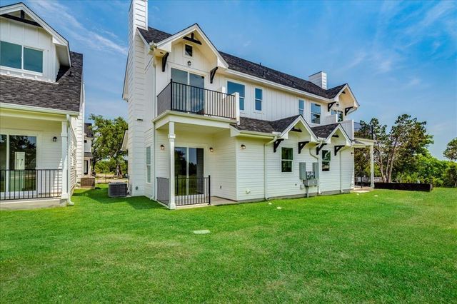 136 Lourdes CT B, Dripping Springs, TX 78620