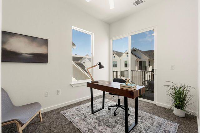 136 Lourdes CT B, Dripping Springs, TX 78620