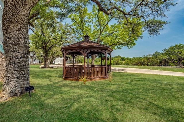 136 Lourdes CT B, Dripping Springs, TX 78620