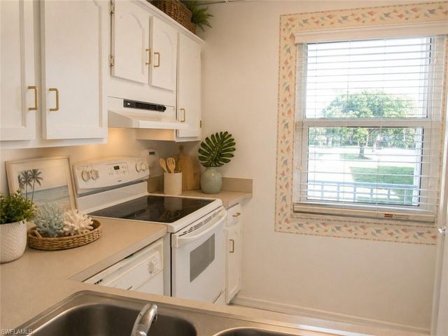 1624 Pine Valley DR 217, Fort Myers, FL 33907