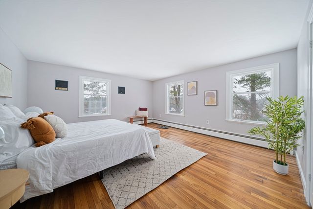 8 Conway Lane, Foxboro, MA 02035