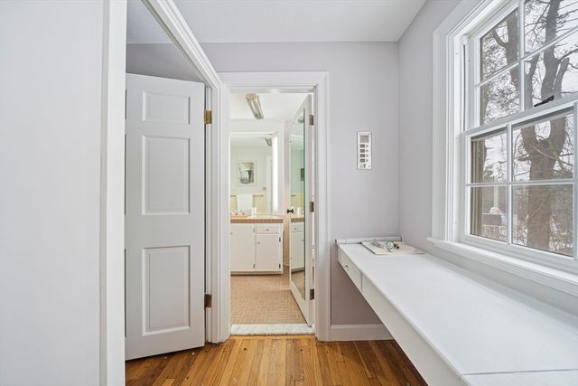 8 Conway Lane, Foxboro, MA 02035