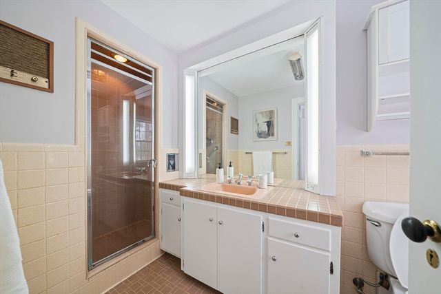 8 Conway Lane, Foxboro, MA 02035