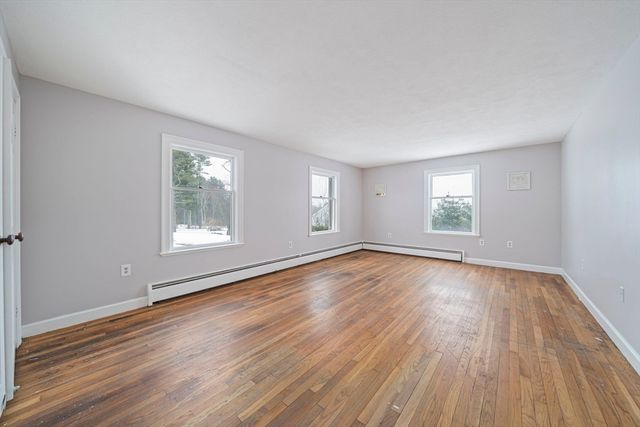 8 Conway Lane, Foxboro, MA 02035