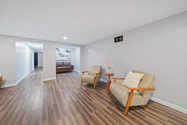 8 Conway Lane, Foxboro, MA 02035