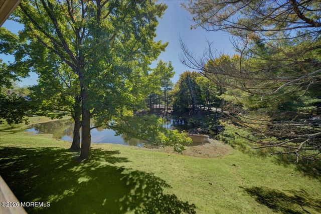 8 Deptford Court 6, Freehold, NJ 07728