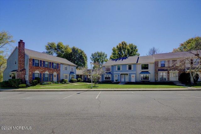 8 Deptford Court 6, Freehold, NJ 07728