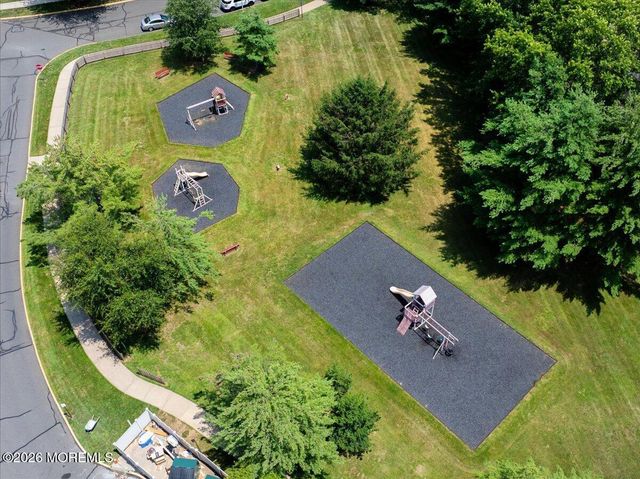8 Deptford Court 6, Freehold, NJ 07728