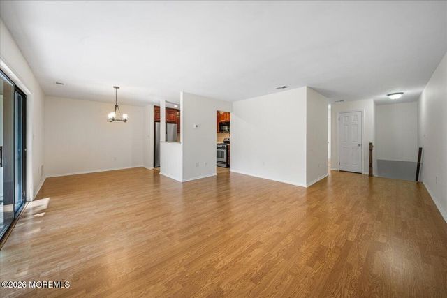 8 Deptford Court 6, Freehold, NJ 07728