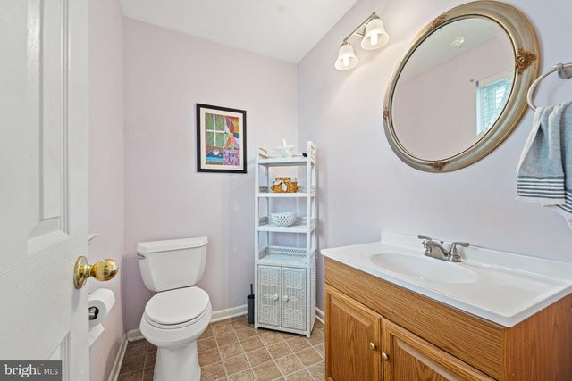 13 HARTFORD RD, Sewell, NJ 08080