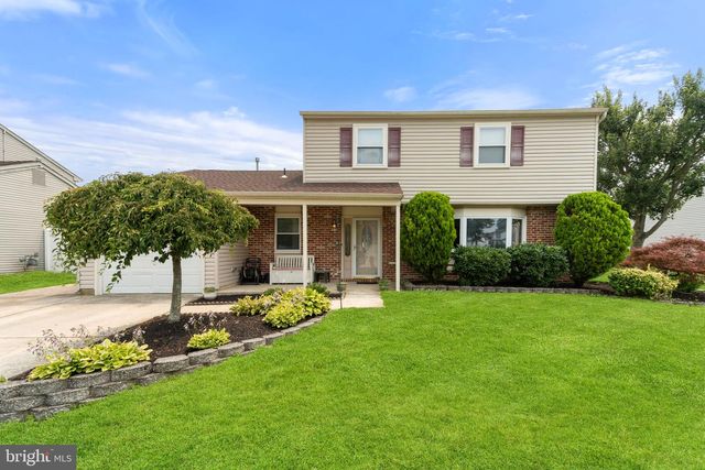 13 HARTFORD RD, Sewell, NJ 08080