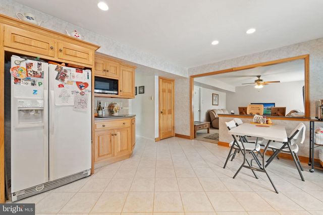 13 HARTFORD RD, Sewell, NJ 08080
