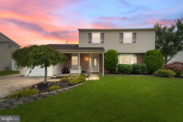 13 HARTFORD RD, Sewell, NJ 08080