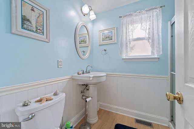 13 HARTFORD RD, Sewell, NJ 08080