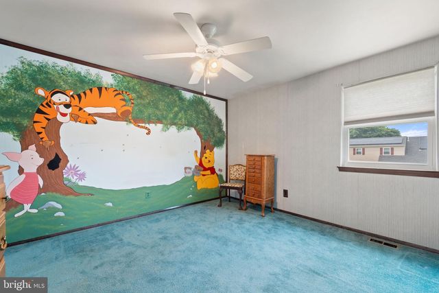 13 HARTFORD RD, Sewell, NJ 08080