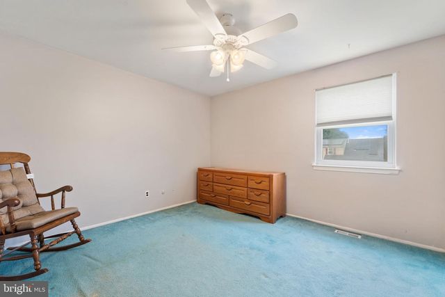 13 HARTFORD RD, Sewell, NJ 08080