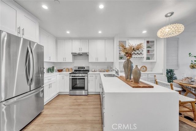 56 E Duarte 318, Arcadia, CA 91006