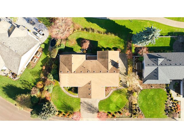 2040 N COUNTRY CLUB Dr, Canby, OR 97013