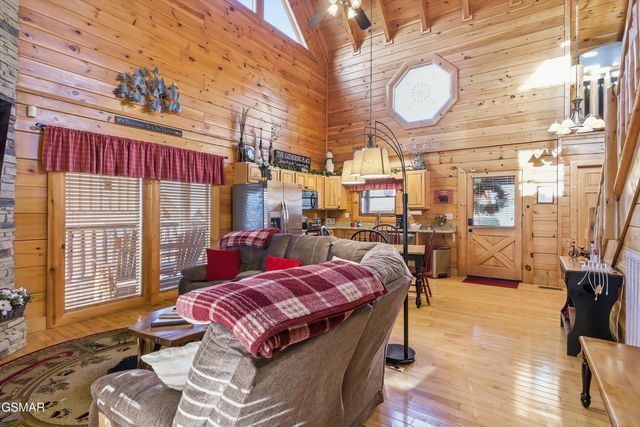 2012 Cougar Crossing Way, Sevierville, TN 37862