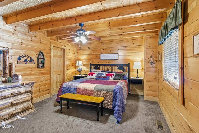 2012 Cougar Crossing Way, Sevierville, TN 37862