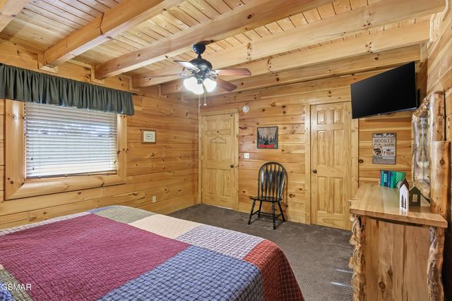 2012 Cougar Crossing Way, Sevierville, TN 37862