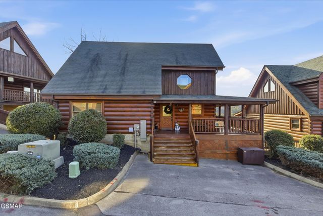 2012 Cougar Crossing Way, Sevierville, TN 37862