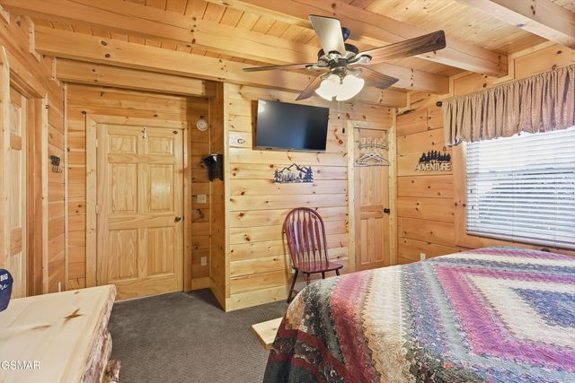 2012 Cougar Crossing Way, Sevierville, TN 37862